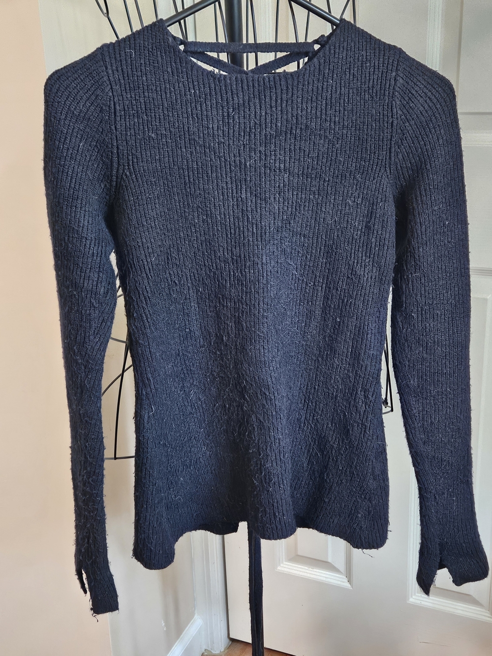 Womens GUESS All Black  Sweater XS